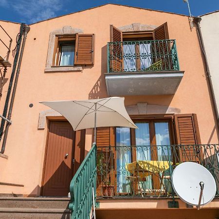 Belvilla By Oyo Casa Santa Giusta Bosa Ngoại thất bức ảnh